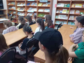 Загляни в мир музыки